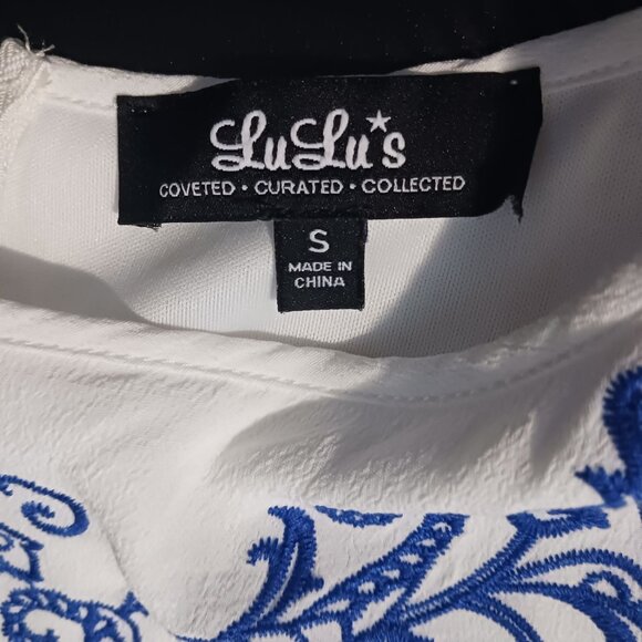 Lulus Tale to‎ Tell Embroidered Shift Mini Dress White & Blue Size S - Picture 10 of 14